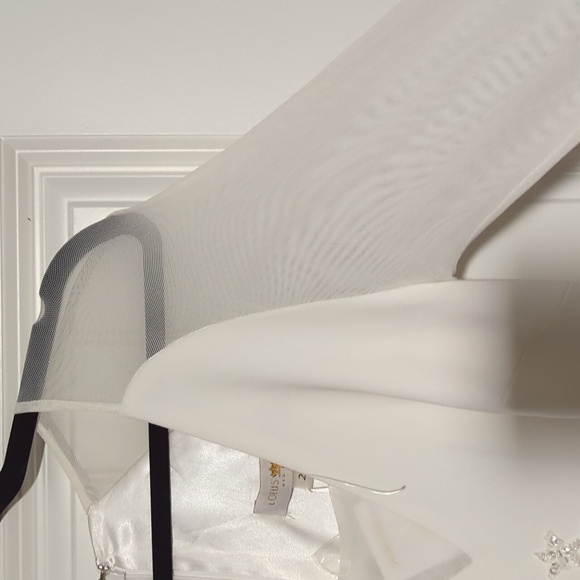 Gorgeous Beaded Detail Lotus Threads Jumpsuit - Picture 4 of 9